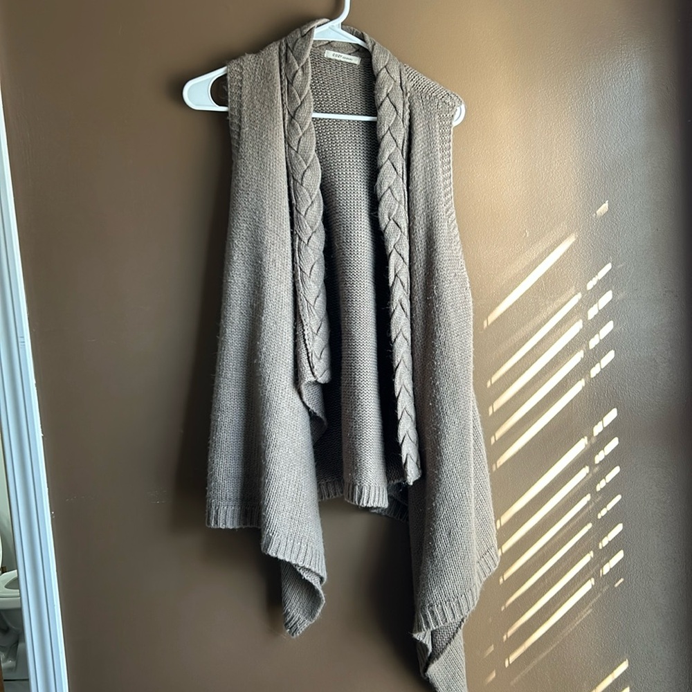 Women’s Cozy Casual Sleeveless Cardigan